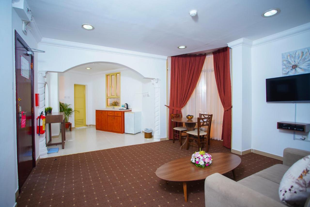 La Villa Hotel Doha Luaran gambar