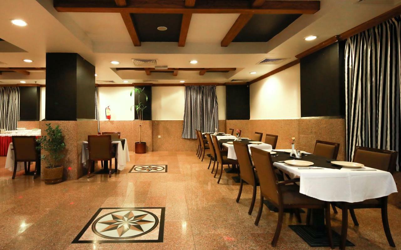 La Villa Hotel Doha Luaran gambar